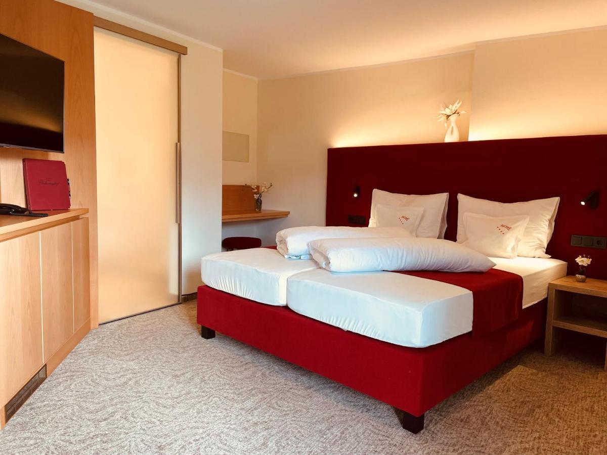 Hotel Pachernighof Фельден-ам-Вёртер-Зе Экстерьер фото