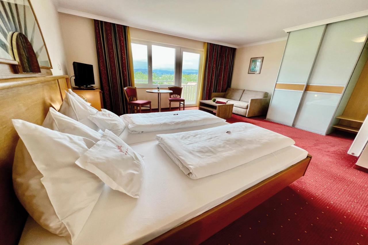 Hotel Pachernighof Фельден-ам-Вёртер-Зе Экстерьер фото